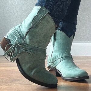 Women’s Laredo booties 7